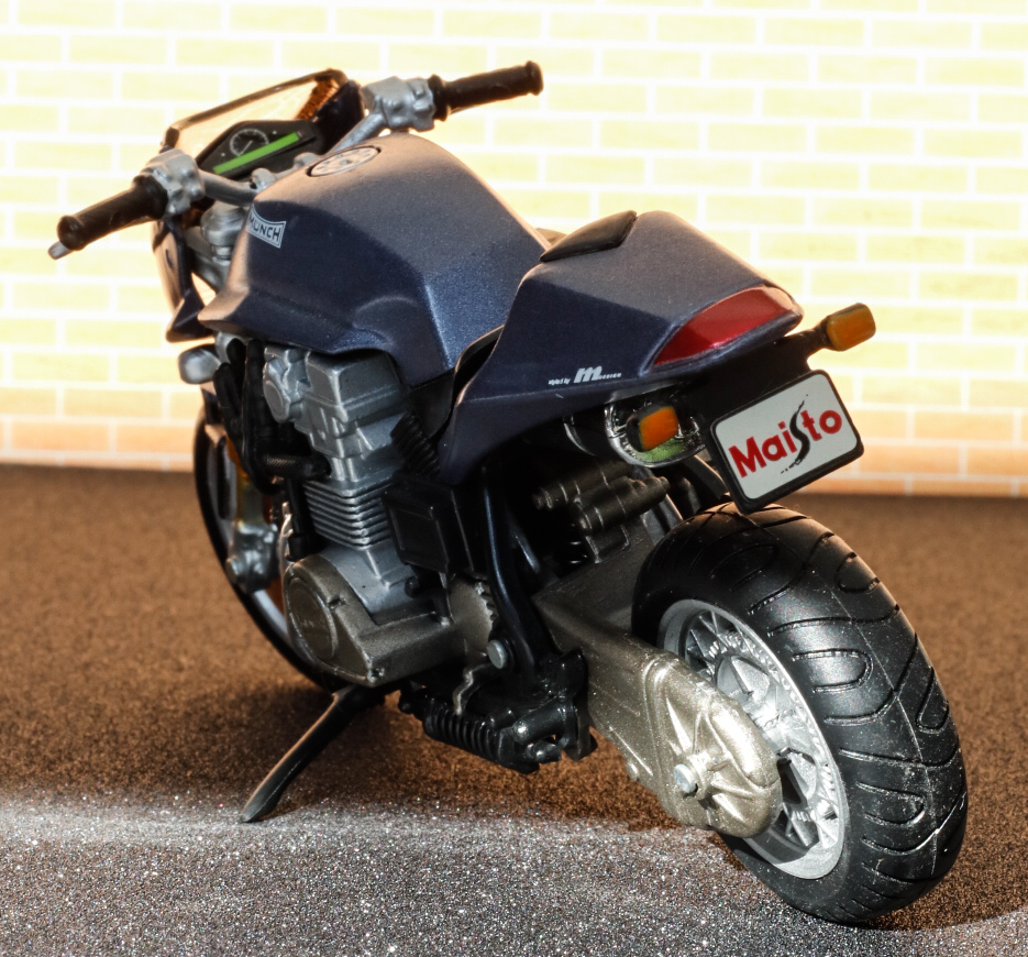 Maisto Munch Mammut 2000